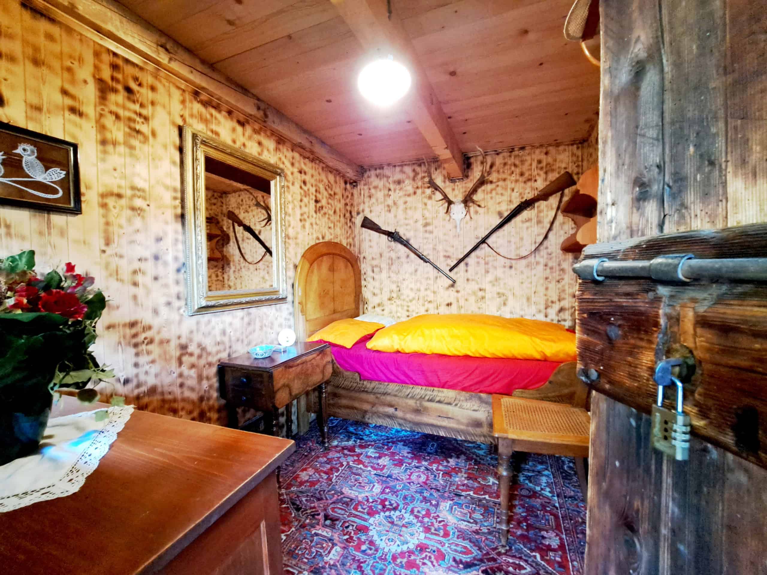 Rustico Rarität mitten in den Bergen in einem typischen Weiler 8